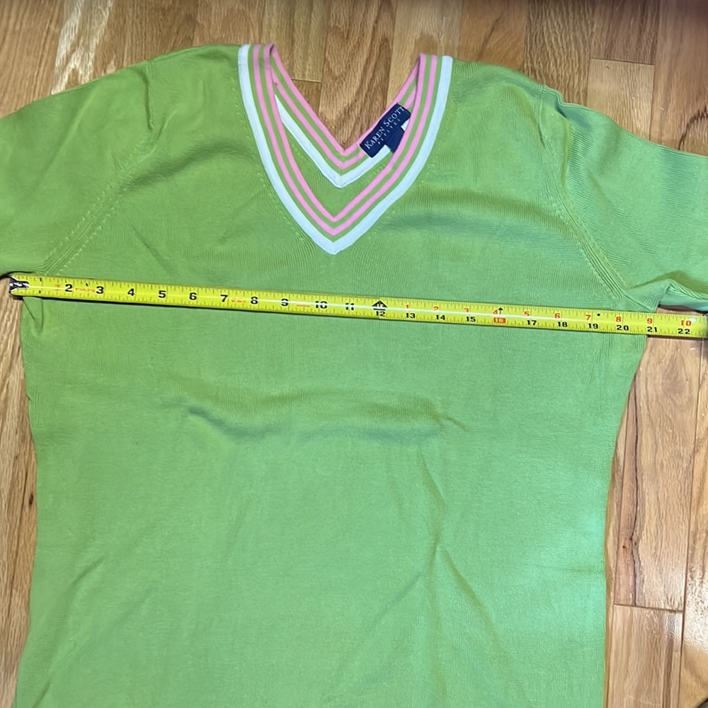 Karen Scott Petites light weight V-neck sweater - Picture 5 of 5
